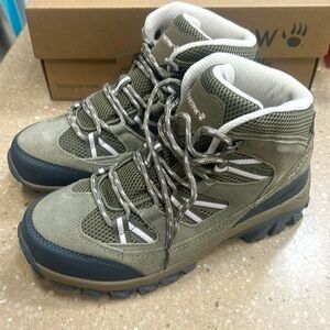 BearPaw Women’s Boots Size 7